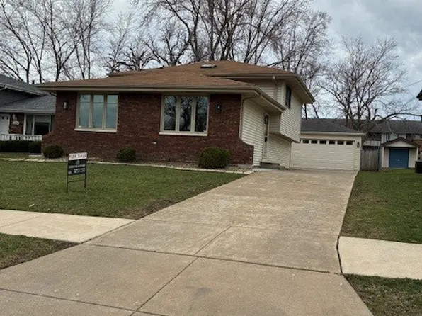 15842 Lavergne Ave, Oak Forest, IL 60452