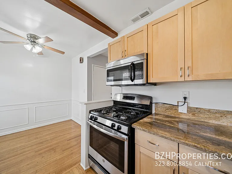 5303 1/2 Vantage Ave — Photo 7