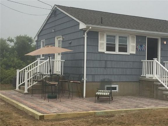 4th image of 33 Barney Ave