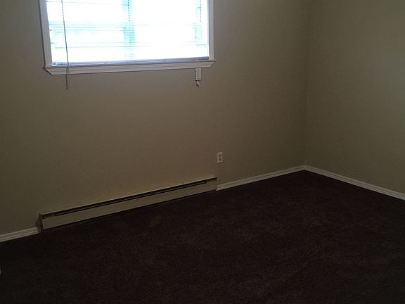 3rd image of 1007 Cedar St APT 03