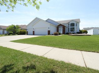 3314 43rd Ave S, Fargo, ND 58104