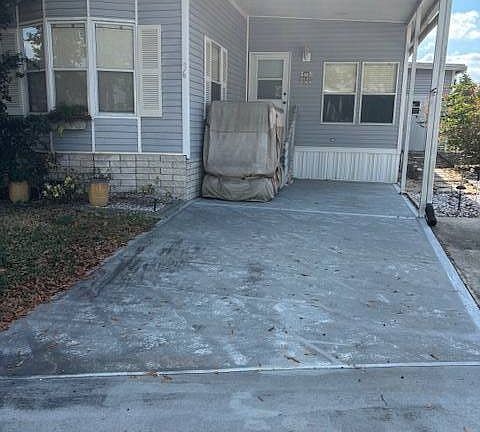 2nd image of 36 Hidden Harbor Ln