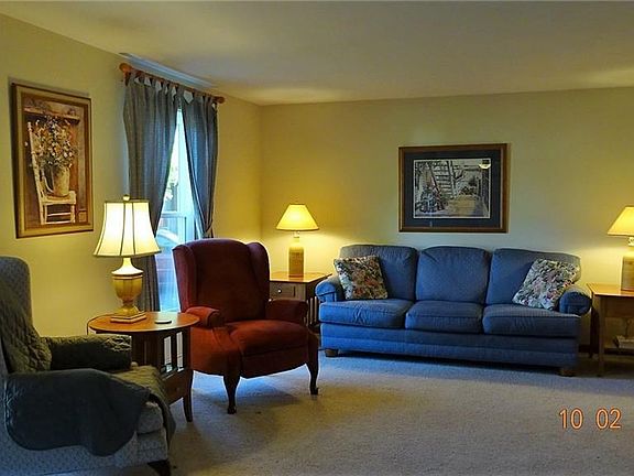 5th image of 112 Cottage Grove Dr