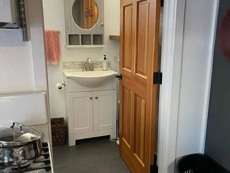 6254 Agnes Ave — Photo 24