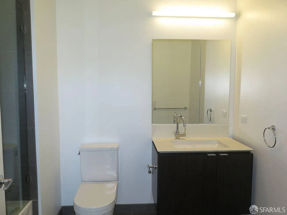 1 bed, 1.0 bath, 752 sqft, $5,000 — Photo 3
