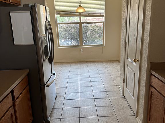 2nd image of 1029 25th St SE
