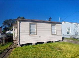 1918 Stafford St, Gretna, LA 70053