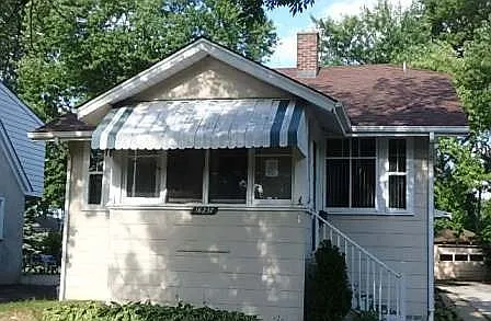 18237 Walter St photo 1