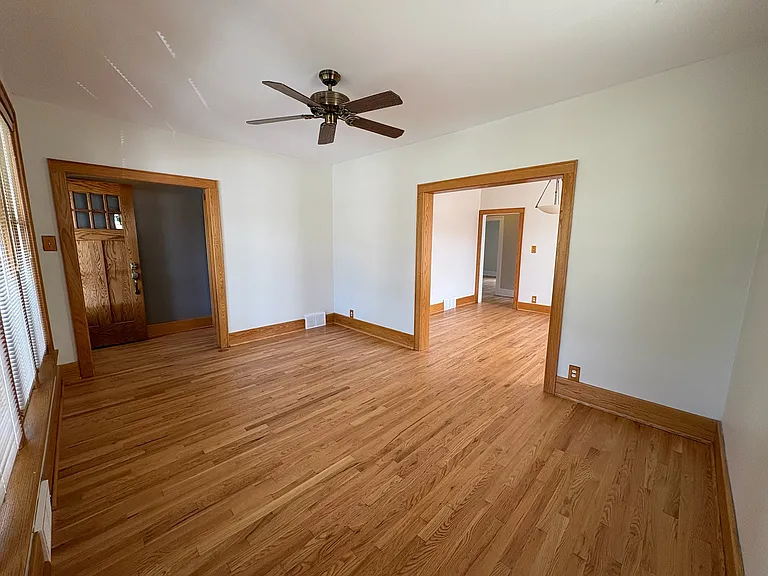 1216 Wayburn St — Photo 6