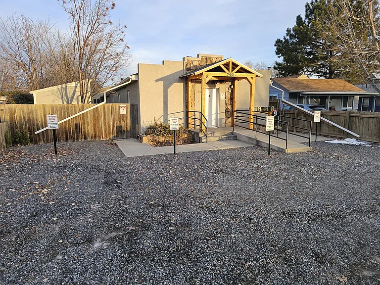 740 Columbia St — Photo 1