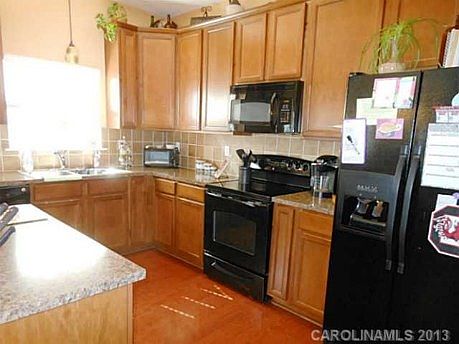 4th image of 10044 Highland Creek Cir