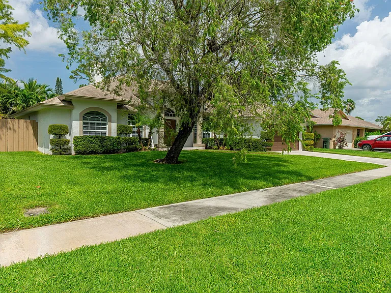13590 Jonquil Pl — Photo 4