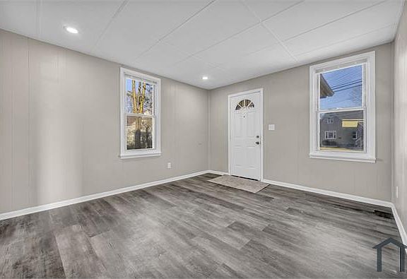 2nd image of 3336 E 65th St