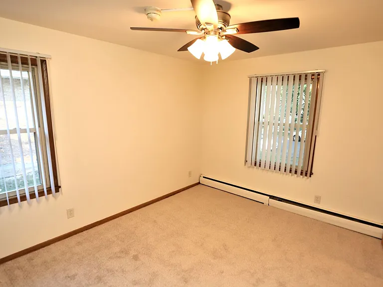 6630 Queen Ave S — Photo 14