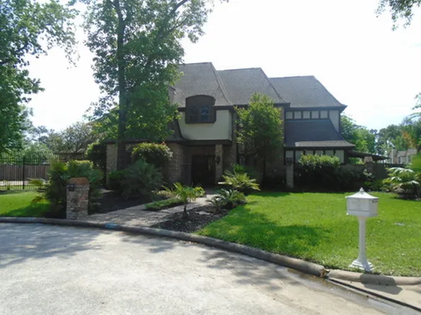 17302 Sandy Cliffs Dr, Houston, TX 77090