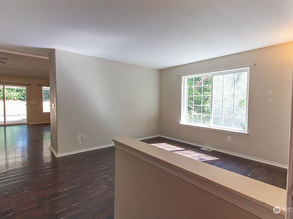 5th image of 22031 Plateau Court SE