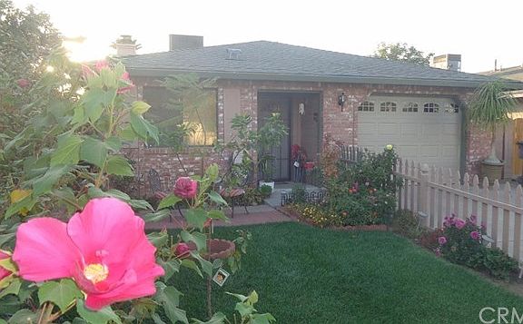 3rd image of 720 Oakridge Dr