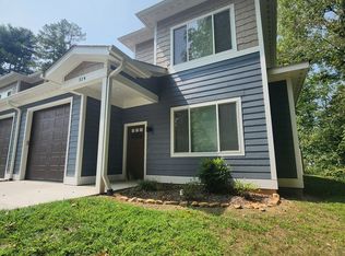 514 Magnolia Creek Ln, Black Mountain, NC 28711