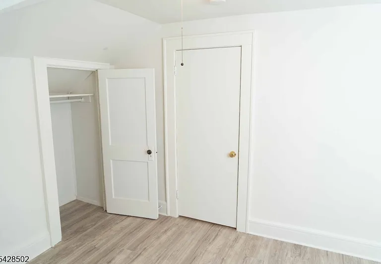 518 Monroe St #3 — Photo 9
