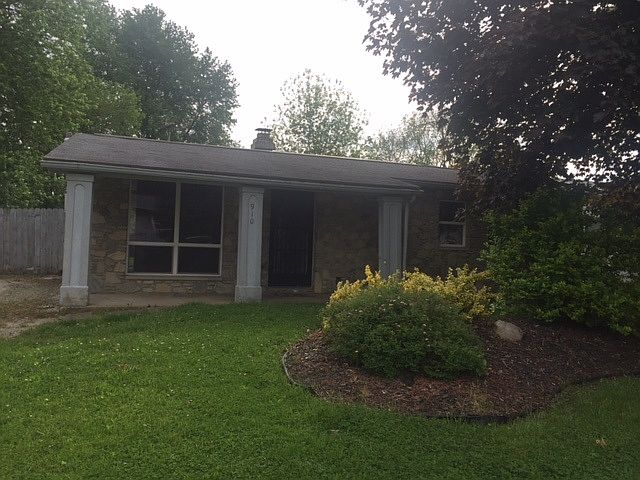 1st image of 1608 E Cadillac Dr