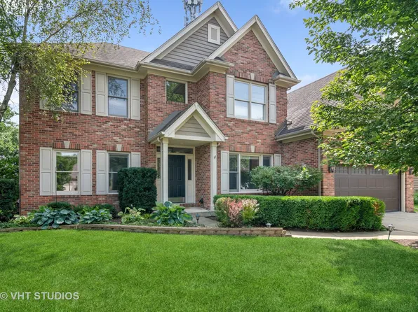 2217 Red Maple Ln, Aurora, IL 60502
