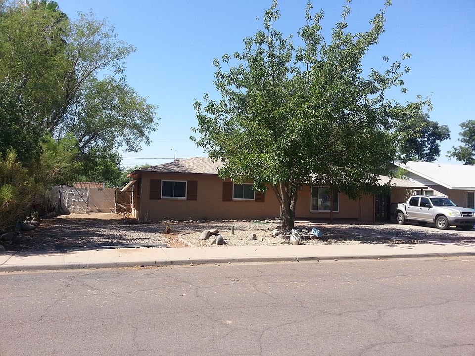 1st image of 1115 E 3rd Ave