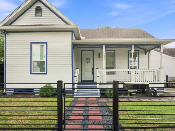 2218 South St, Houston, TX 77009