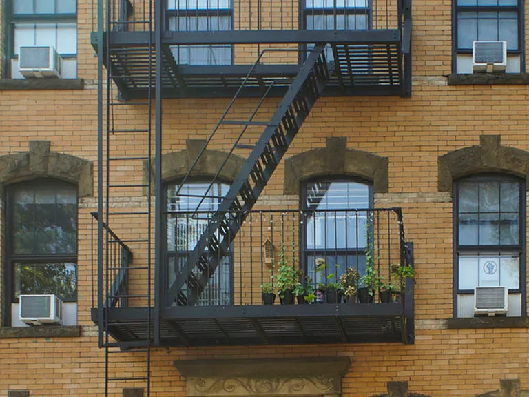 1665 Cornelia St #3R — Photo 19