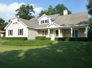 8N261 Thomas Rd, Maple Park, IL 60151