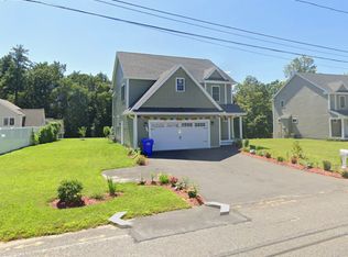 5 Haverhill St, Hudson, NH 03051
