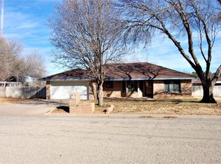 1628 Morris Ave, Sweetwater, TX 79556