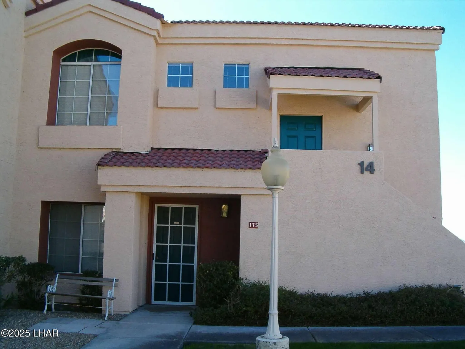 1 bed, 1.0 bath, 672 sqft, $1,700 — Photo 1
