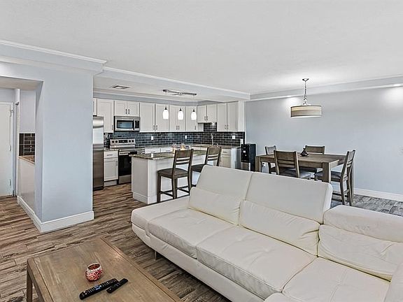 4th image of 2401 Bayshore Blvd Unit 1003