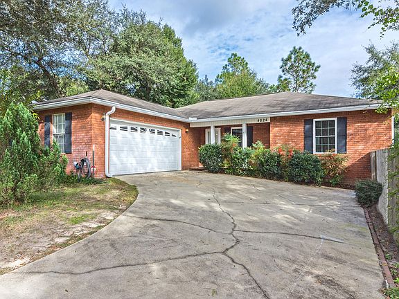 2nd image of 4824 Acorn Dr