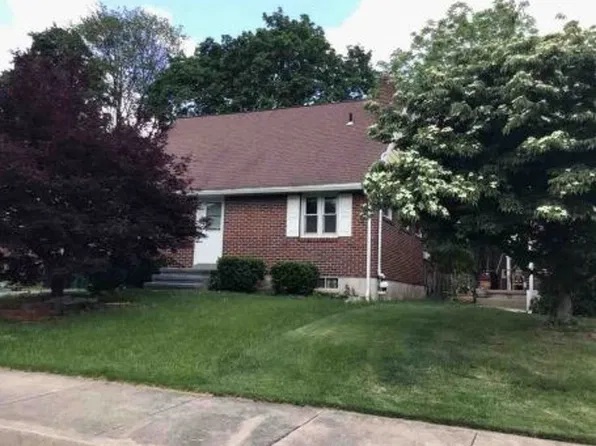 1925 Reading Ave, Reading, PA 19609