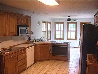 4th image of 2820 Lakewood Dr N
