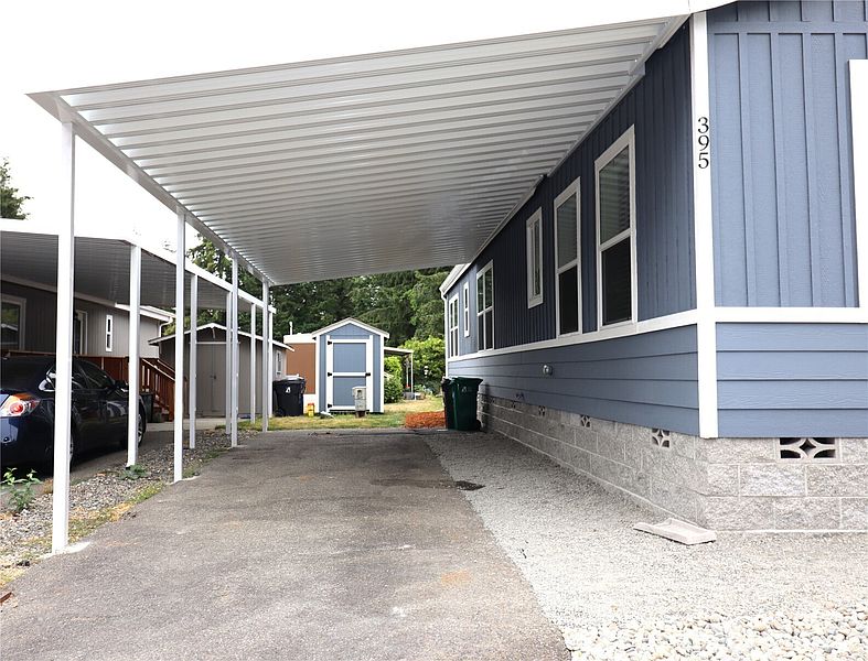 3rd image of 1111 Archwood Drive SW #395