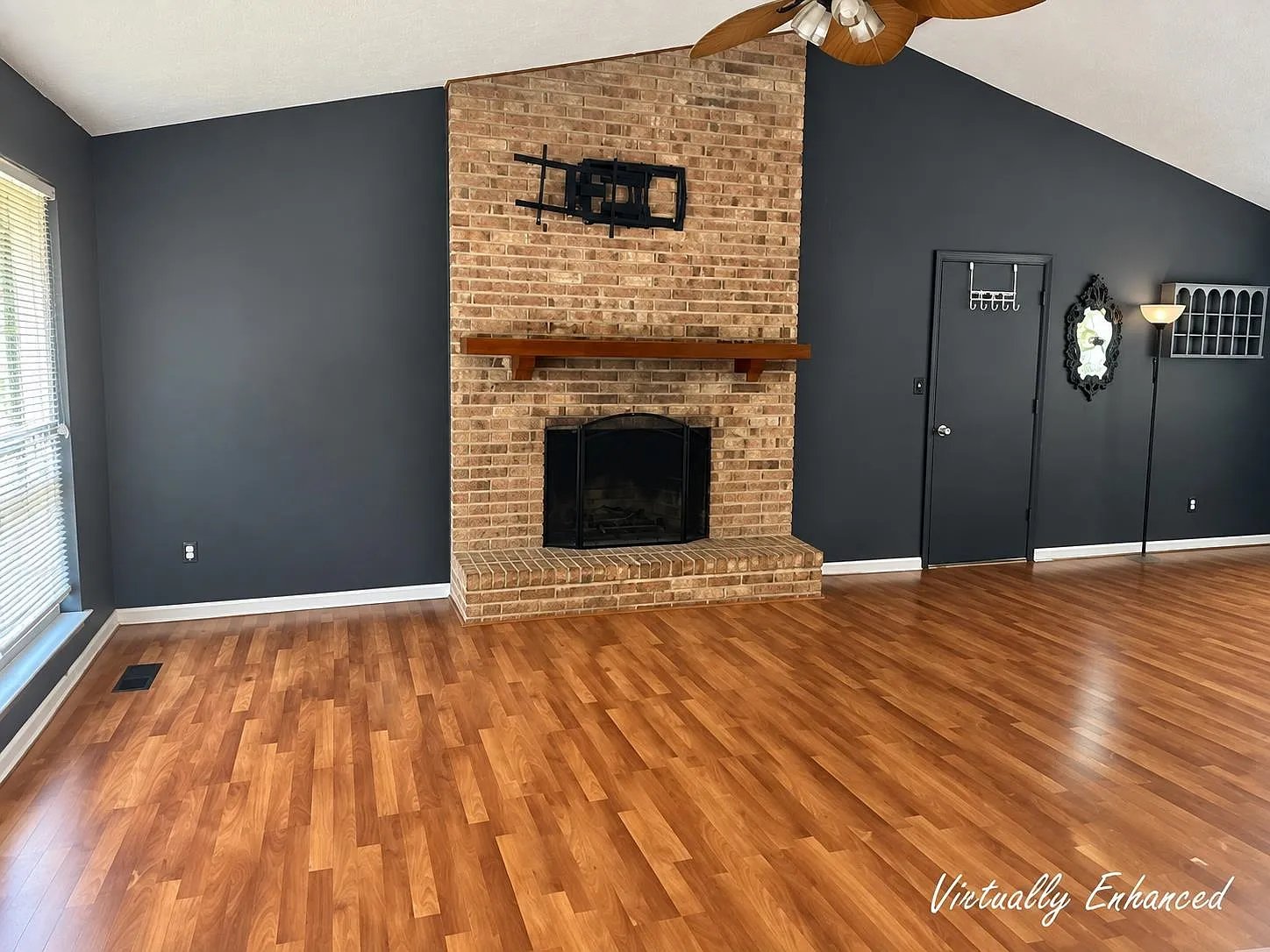 3 bed, 1500 sqft, $1,800 — Photo 3