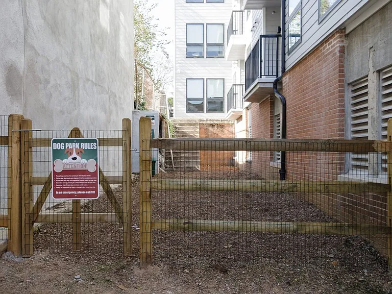 East Main Manayunk Apartments — Photo 56