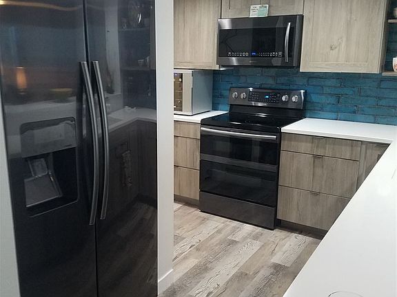 3rd image of 6240 A1a S Unit 303