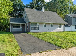 124 Pennypacker Dr, Willingboro, NJ 08046