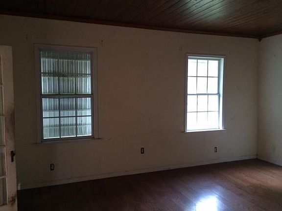 4th image of 3208 Linda Vista Lane