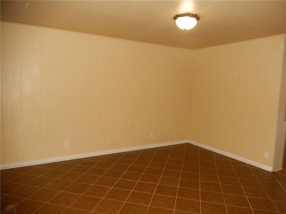 5th image of 901 S Thirteen Place 1314 W