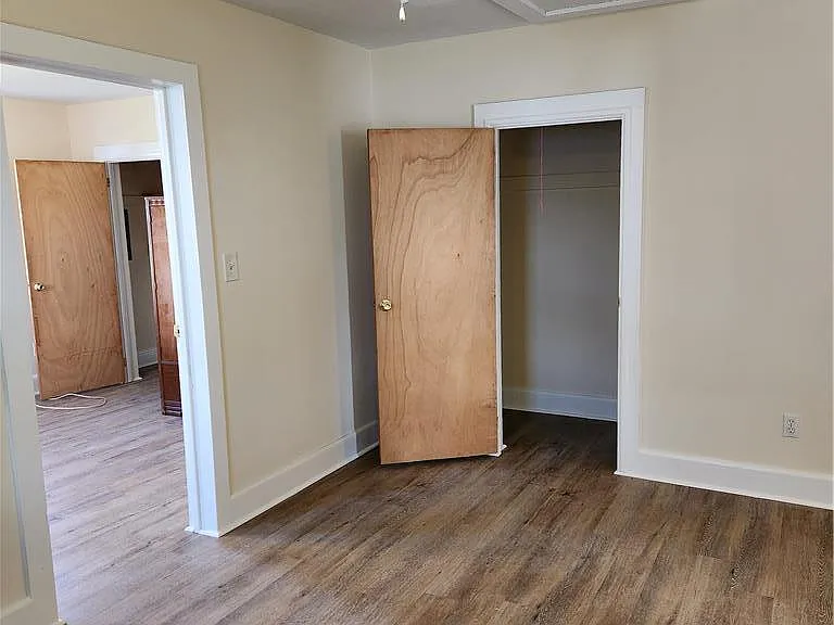 124 S 2nd St #2 — Photo 4