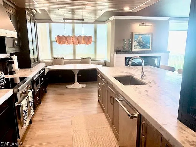 3 bed, 2.0 bath, 1553 sqft, $16,000 — Photo 2