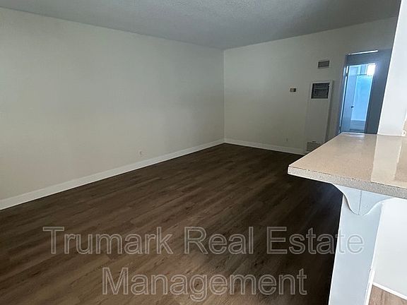 2nd image of 1104 E Wilson Ave #4