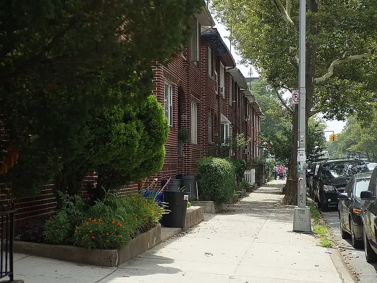 2566 Ocean Ave #C8 — Photo 15