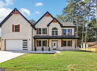 4656 Matterhorn Dr, Lilburn, GA 30047