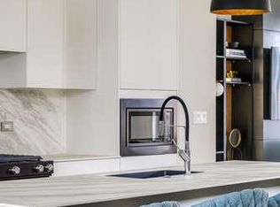 4254 W Belmont Ave, Chicago, IL 60641