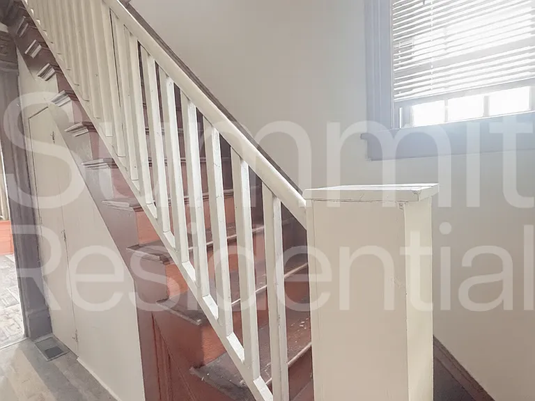 188 Marion Ave — Photo 4